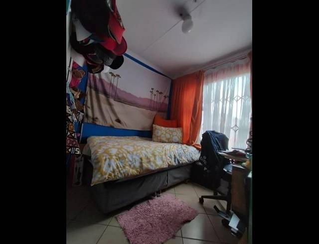 3 BEDROOM HOUSE FOR SALE IN LEONDALE